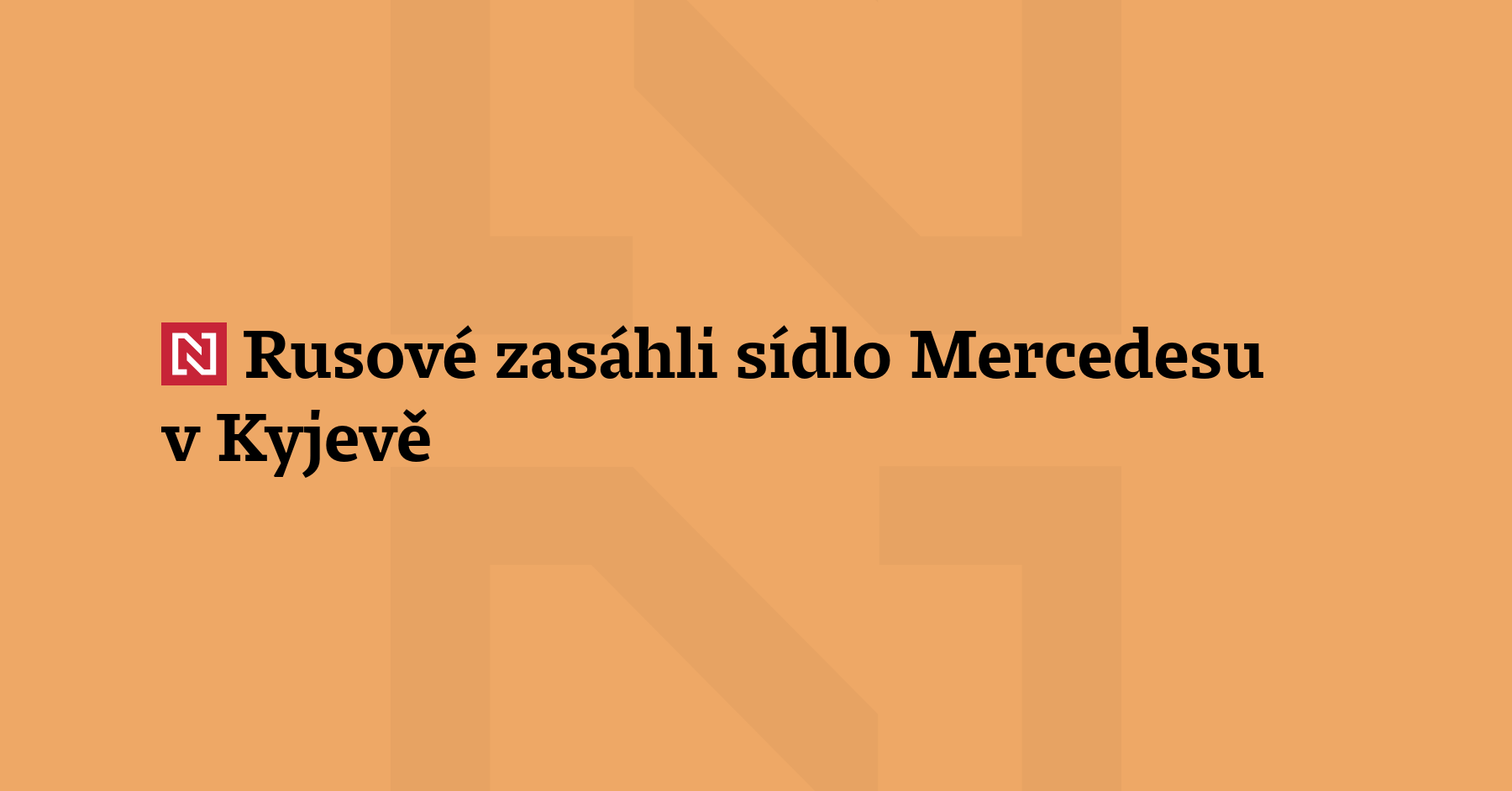 Na parkovišti autosalonu Mercedes v Kyjevě v ulici Stepana Bandery shořelo po...