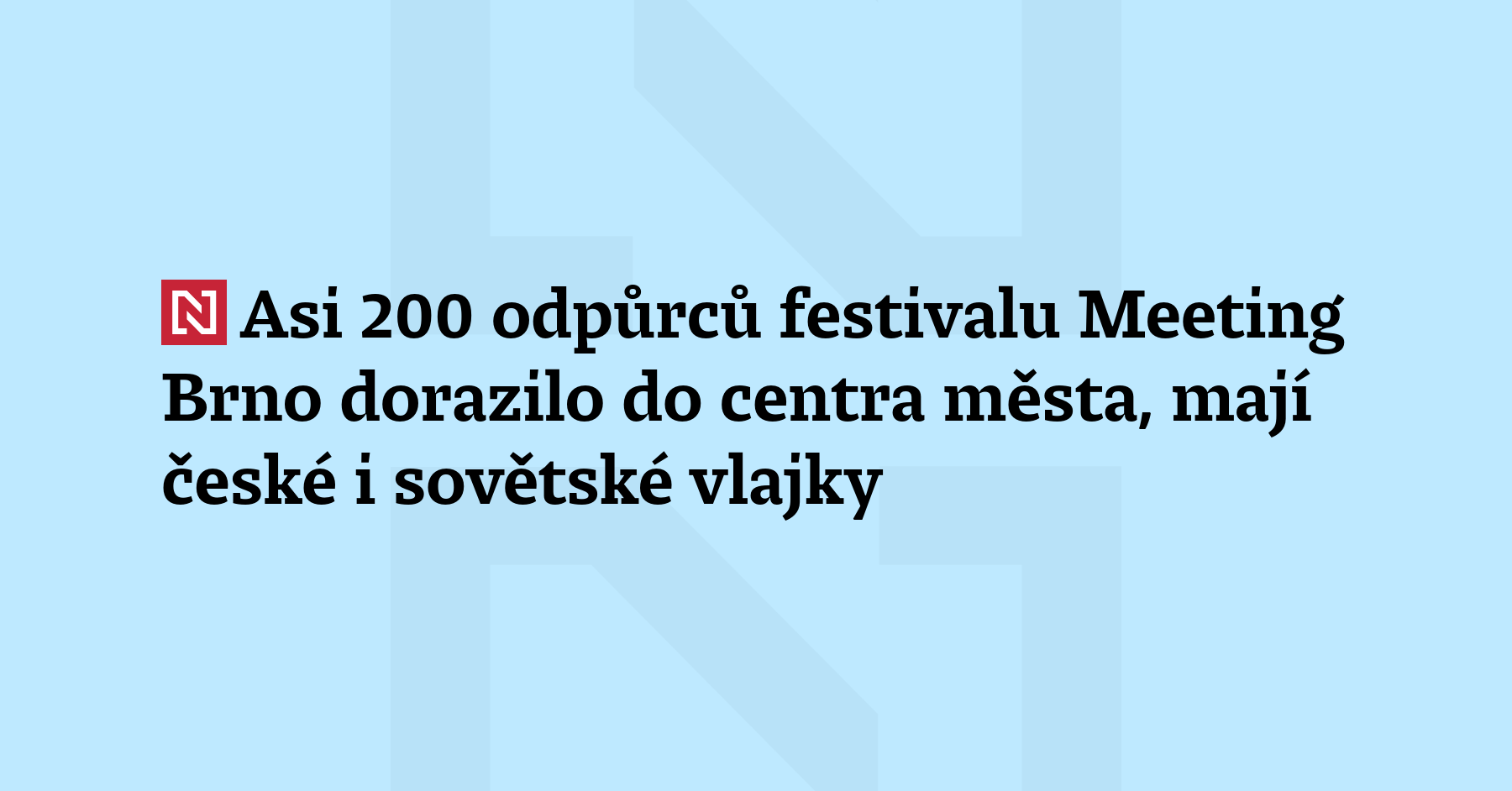 Před Mendlovým náměstím v Brně se sešly stovky protestujících proti událostem...