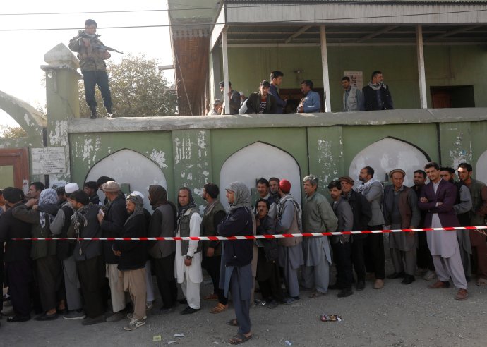 Dnes začaly v Afghánistánu parlamentní volby. Zaregistrováno je skoro 9 miliónu voličů. Foto: REUTERS