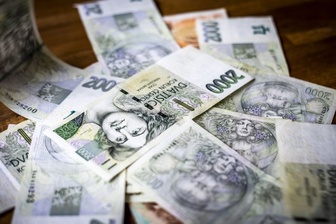 Za českou inflací loni stála především slabá koruna. FOTO: Gabriel Kuchta, Deník N