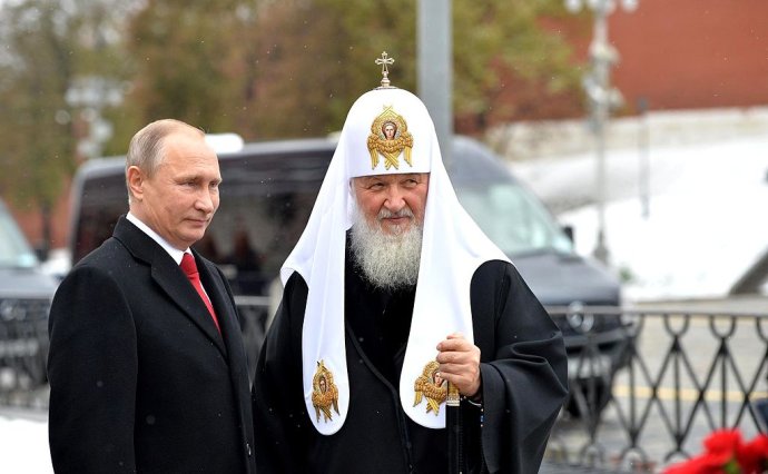 Vladimir Putin s patriarchou moskevským a veškeré Rusi Kirillem. Zdroj: www.kremlin.ru