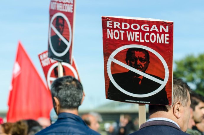 Demonstrace proti tureckému prezidentovi v Kolíně nad Rýnem, foto: Jan Maximilian Gerlach, flickr.com