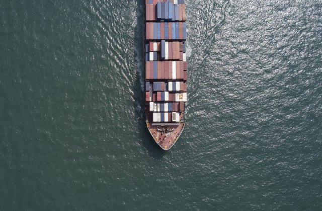 Devadesát procent světového obchodu se pohybuje po moři. Foto: ČTK