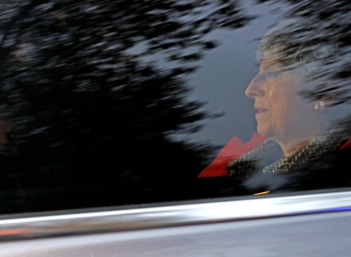Britská premiérka Mayová odjíždí. Foto: Peter Nicholls, Reuters