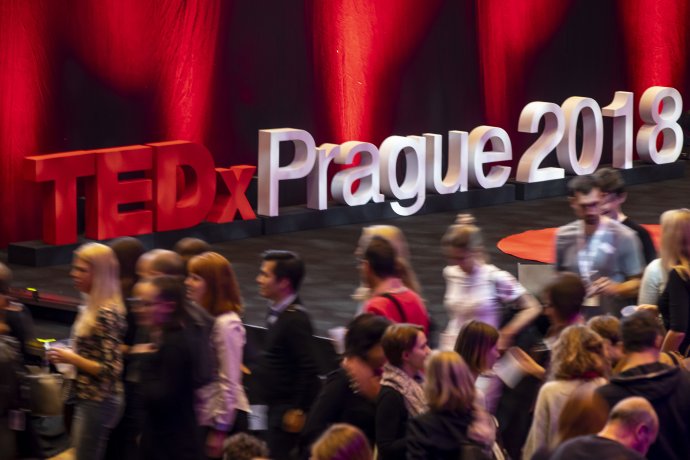 TEDxPrague, devět hodin příběhů. Foto: Gabriel Kuchta, Deník N