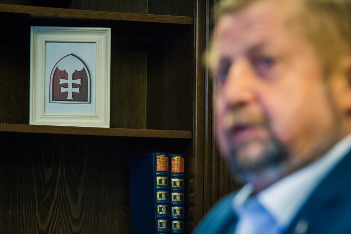 Harabin se vezl na vlně konspiračních teorií a odporu vůči systému, nakonec mu to stačilo jen na třetí místo. Foto: Peter Kováč, Denník N
