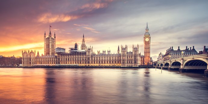 Westminster, budova britského parlamentu v Londýně. Foto: Luca Micheli, Unsplash