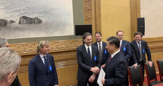 Prezidentská delegace na setkání s čínským prezidentem. Zdroj: Twitter Jaroslava Tvrdíka