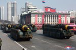 Severokorejské mezikontinentální balistické střely na vojenské přehlídce k 70. výročí založení KLDR (Kim Ir-senovo náměstí v Pchjongjangu, únor 2018, ilustrační snímek). Foto: KCNA via Reuters