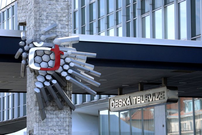 Ještě třicet let po svém vzniku zůstává Česká televize legislativně „obnažená“ a snadno vystavená politickým tlakům. Ilustrační foto: Ludvík Hradilek, Deník N