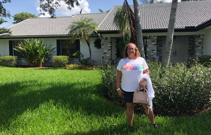 Kathy Shwekyová se na Floridě narodila a celý život tam žila. Viděla proměnu země v důsledku imigrace zblízka. Foto: Jana Ciglerová, Deník N