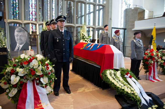 Pohřeb Walter Lübckeho. Foto: Swen Pfoertner, Reuters