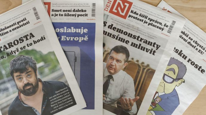 Titulní strany tištěného Deníku N z prvního červnového týdne. Foto: Deník N