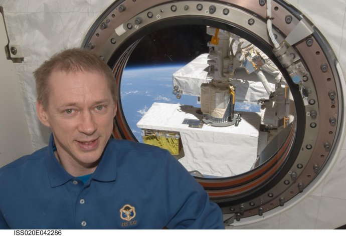 Belgický astronaut Evropské kosmické agentury Frank De Winne v laboratoři Kibo na Mezinárodní kosmické stanici. Foto: NASA
