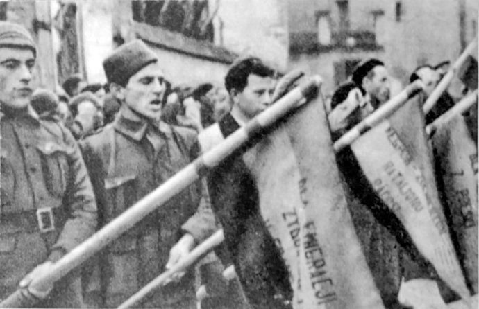Dobrovolníci ve španělské republikánské armádě, v jejichž řadách bojoval i Čech Ferdinand Miksche. Foto: Wikimedia Commons