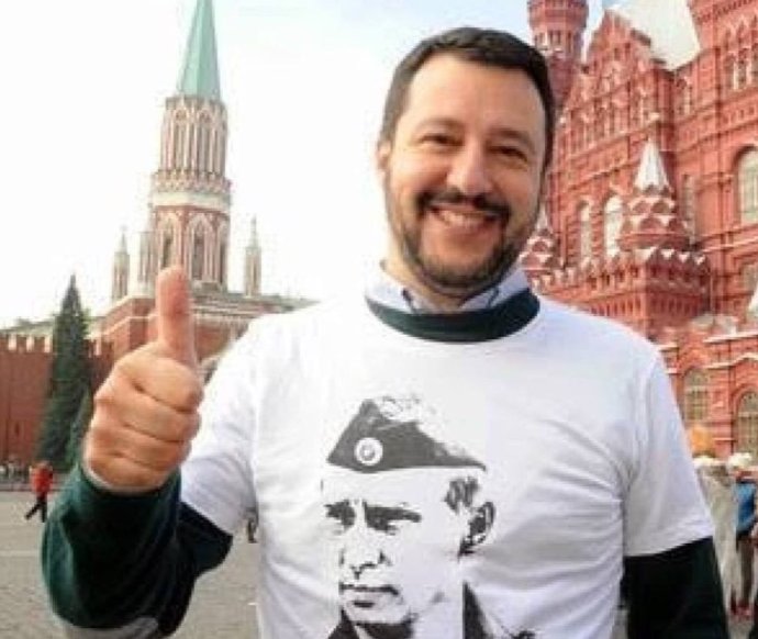 Italský ministr vnitra a vicepremiér Matteo Salvini svůj obdiv k prezidentovi Ruska Putinovi neskrývá. Zdroj: Salviniho Twitter