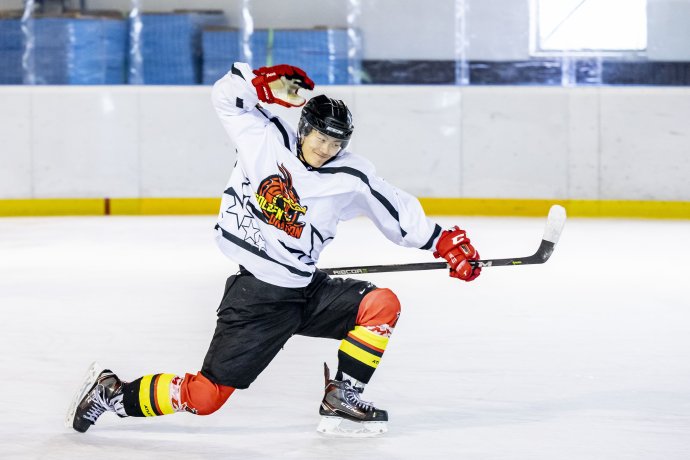 Budou se čínští hokejisté podobně radovat z gólu i na olympiádě za tři roky? Foto: Gabriel Kuchta, Deník N