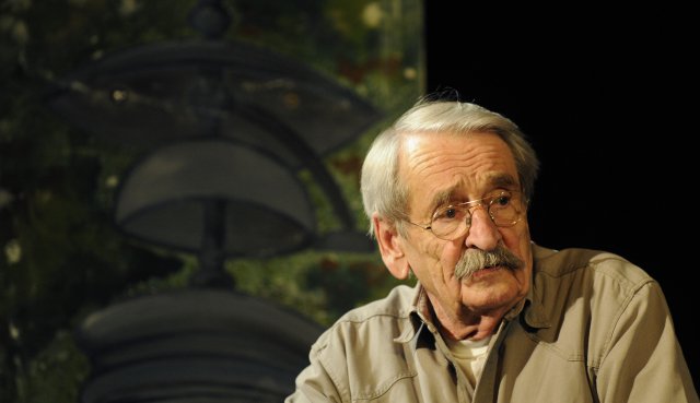 Jaroslav Weigel, grafik a herec Divadla Járy Cimrmana. Foto: ČTK