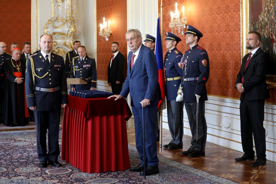 Miloš Zeman během jmenování generálů v říjnu 2019. Foto: Gabriel Kuchta, Deník N.