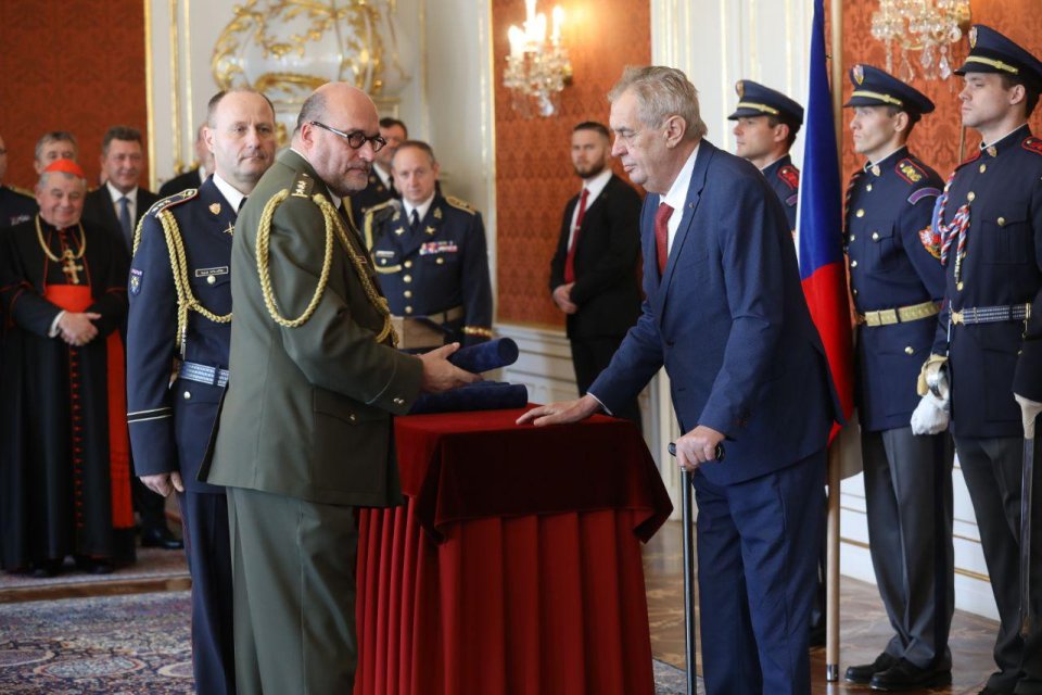 Jmenování generálů na Pražském hradě. Foto: Ludvík Hradilek, Deník N