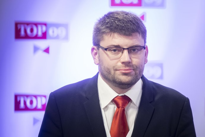 Poslanecké funkce se po Miroslavu Kalouskovi ujme dosud nepříliš známý místopředseda TOP 09 Jan Jakob. Foto: Gabriel Kuchta, Deník N