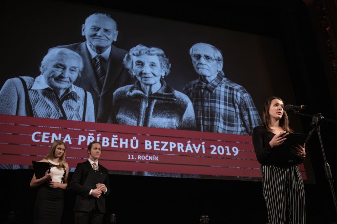 Zahájení Měsíce filmu na školách, říjen 2019: studentská porota Příběhů bezpráví. Foto: Jožo Rabara.
