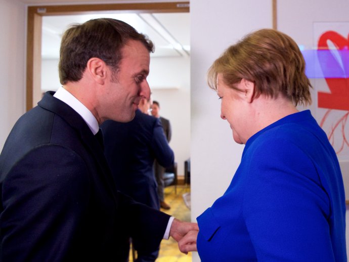 Prezident Macron a kancléřka Merkelová před jednáním Evropské rady v dubnu 2019. Foto: European Union