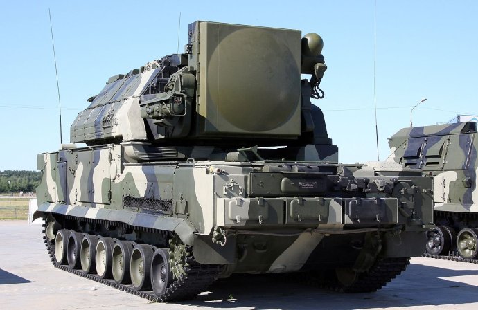 Systém protiletecké obrany Tor-M1 má rakety schopné zasáhnout cíl do výšky 10 kilometrů. Foto: Vitalij Kuzmin a Wikimedia Commons