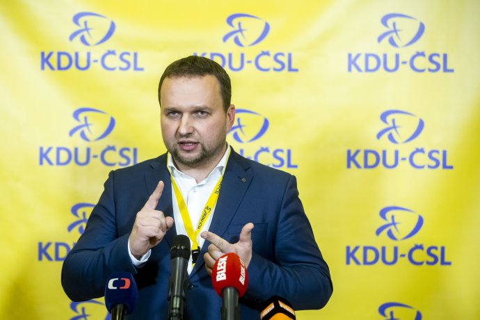 Předseda KDU-ČSL Marian Jurečka neodpověděl na to, kdo dal pokyn ke změně postoje ministerstva. Foto: Gabriel Kuchta, Deník N