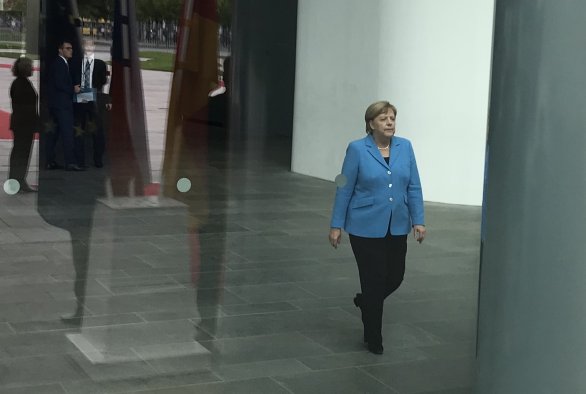 Na podzim příštího roku už Angela Merkelová na post kancléřky kandidovat nebude. Foto: Pavel Polák, Deník N