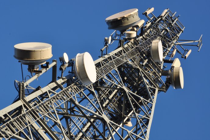 Dotace obci na vysokorychlostní internet jedním klikem. Že to takto nefunguje? Funguje, akorát ne se všemi dotacemi. Foto: Adobe Stock