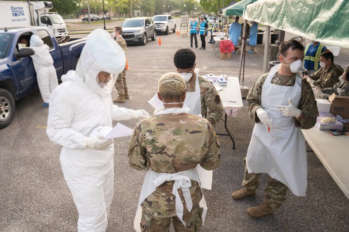 Národní garda ve státě Louisiana pomáhá testovat na nákazu Covid-19. Foto: Louisiana National Guard, Flickr