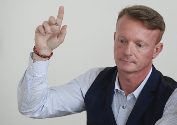 Předseda Rady ČTK své selhání nepřipouští. „Mohu kolegy vyzvat, aby respektovali pravidla diskuse, či vyhlásit přestávku, aby klesla ‚provozní teplota‘,“ vysvětluje svou pozici. Foto: ČTK