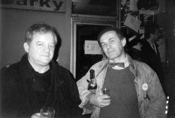 Milan Nápravník a Stanislav Dvorský v porevoluční euforii. Foto: archiv rodiny Dvorských