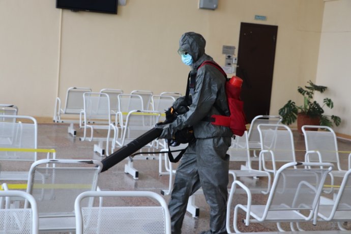 V boji s covidem jsou Rusové podobně úspěšní jako zbytek světa. Veřejnosti se ale snaží vláda ukazovat v mnohem lepším světle, než odpovídá realitě. Zdroj: MČS RF
