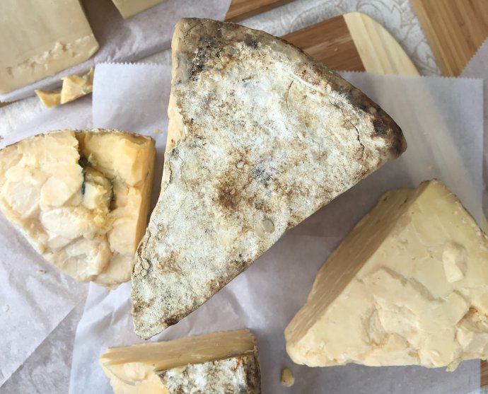 Některé země kulturu sýrů pěstují a kultivují, další na svém území pronásleduje její cizí produkty. Foto: Rebecca Orlov