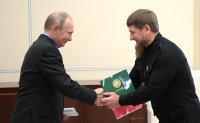 Ruský prezident Putin a čečenský lídr Kadyrov uzavřeli před lety sňatek z rozumu. Časem se z něj stal láskyplný vztah. Foto: kremlin.ru