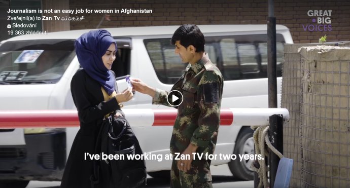 Rašida je jednou z reportérek televizního kanálu Zan Tv, jediné ženské televize v historii Afghánistánu. Zdroj: Zan TV