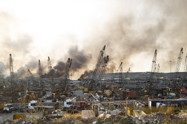 Masivní exploze zničila naprostou většinu bejrútského přístavu. Foto: ČTK