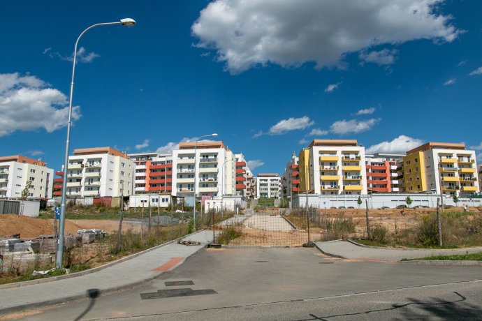 Zdanění nemovitostí v Česku patří mezi nejnižší v Evropě. Foto: Karolína Poláčková, Deník N