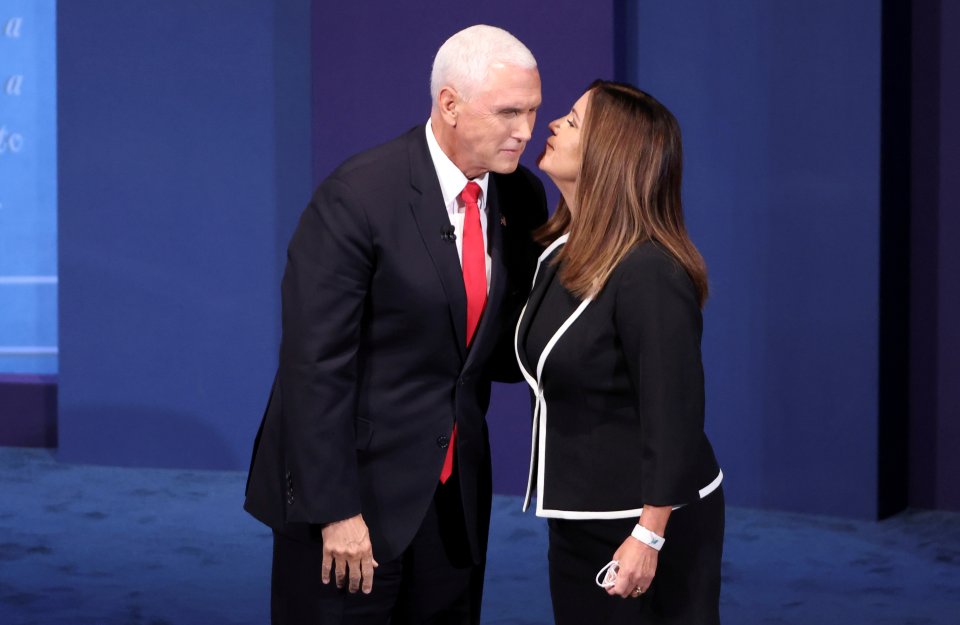 Bývalá druhá dáma USA Karen Pence a její manžel, exviceprezident Mike Pence. Foto: Lucy Nicholson, Reuters