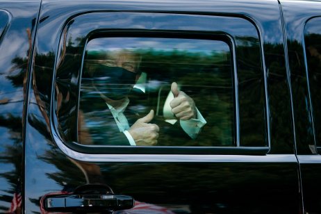 Donald Trump chtěl podle výpovědi bývalé zaměstnankyně Bílého domu strhnout řízení tajného agenta a namířit prezidentskou limuzínu k davu fanoušků, kteří po jeho výzvě vpadli do Kapitolu. Foto: Bílý dům