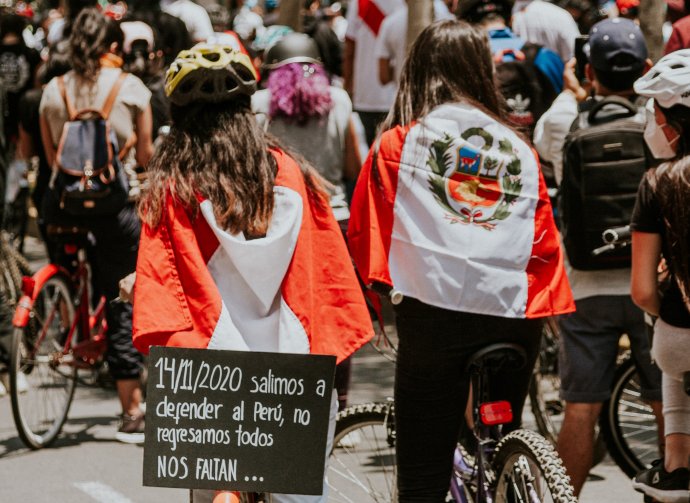 Jdeme bránit Peru… Lima 14. listopadu 2020. Foto: Sergio Zambrano, Unsplash