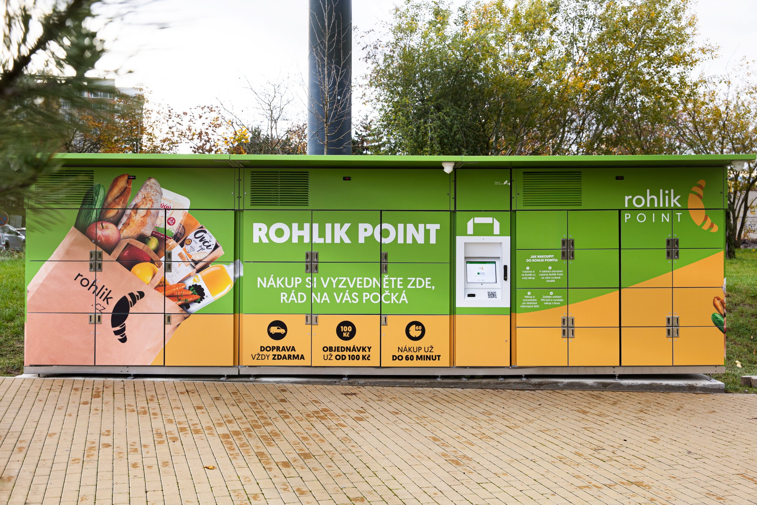 Rohlík i Košík kontroluje inspekce kvůli švarcsystému. Do šetření ale mohou zasáhnout nová pravidla