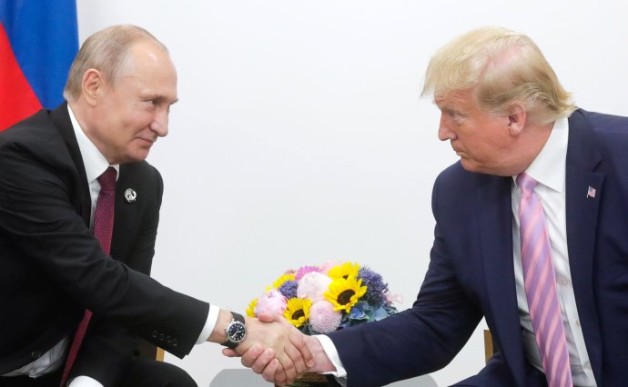 Ruský prezident Putin sázel na to, že si bude s americkým protějškem Trumpem rozumět. Nakonec jím byl ale zklamán. Foto: Krmelin.ru
