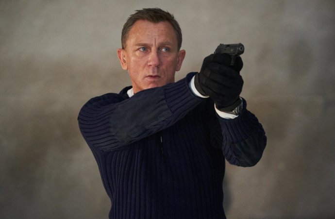 James Bond měl kinům pomoc naplnit kasy. Producenti ale premiéru posunuli na říjen. Foto: Universal Studios