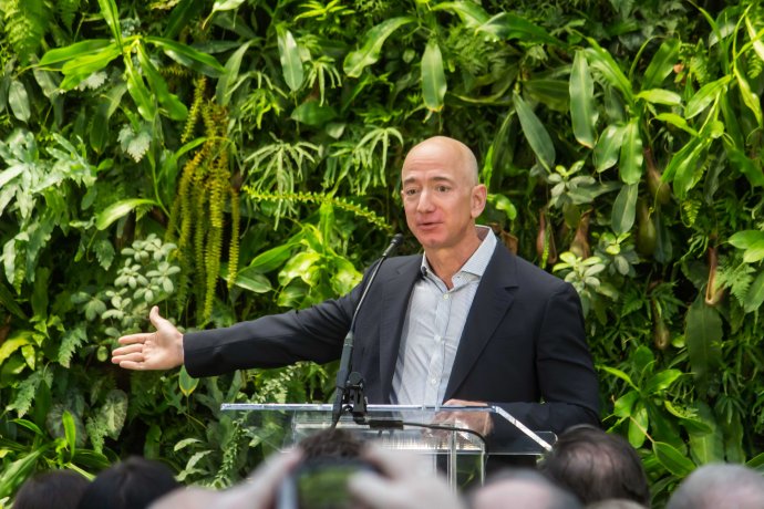 Jeff Bezos, majitel Amazonu a deníku Washington Post. Foto: Seattle City Council