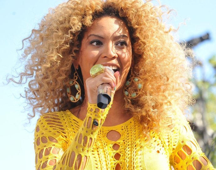 Na šestnácti písních nového alba Beyoncé se podílelo celkem 104 různých autorů. Foto: Asterio Tescon, Wikimedia Commons
