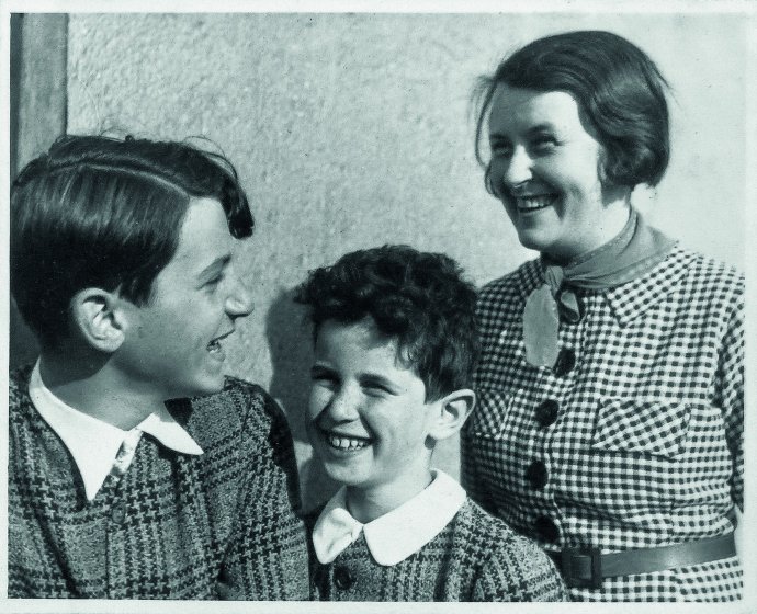 Výjev ze života "svaté rodiny": Tom, Martin a Ida. Foto: archiv D. Vaughana