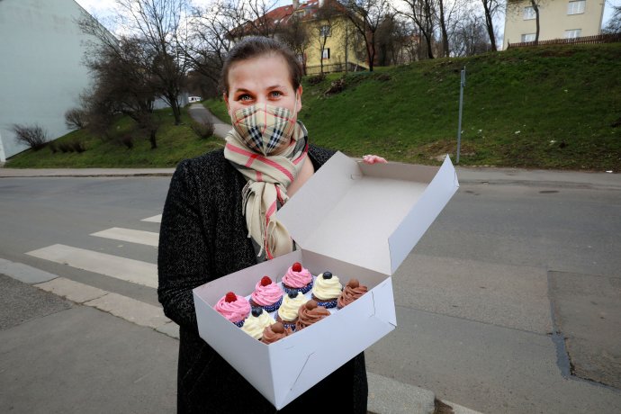 Covidová pekařka z pražské Libně Zuzana Schreiberová. Foto: Ludvík Hradilek, Deník N